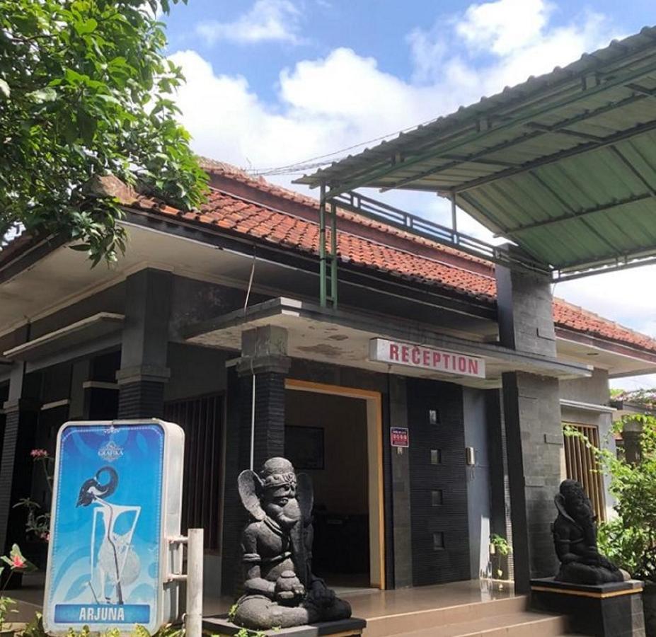 Grafika Hotel Dan Resto Gombong  Exteriér fotografie